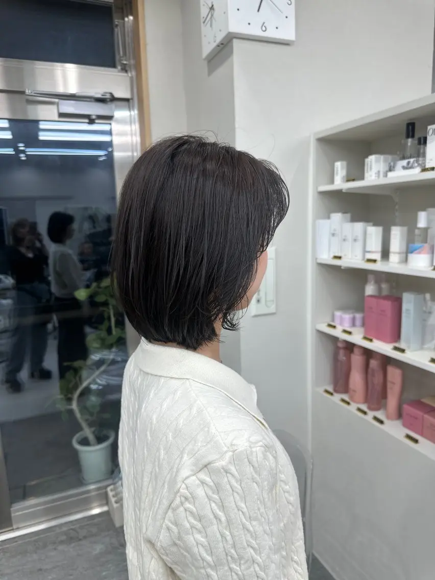ショート ボブ 丸山 心 / 艶カラーのヘアスタイル