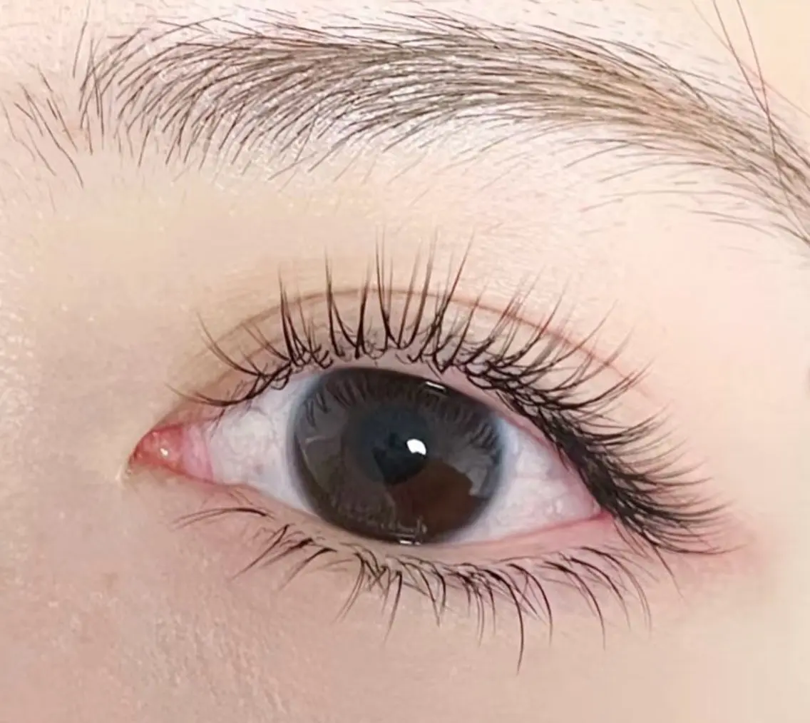 パリジェンヌ+フラットマットラッシュ120本の写真
