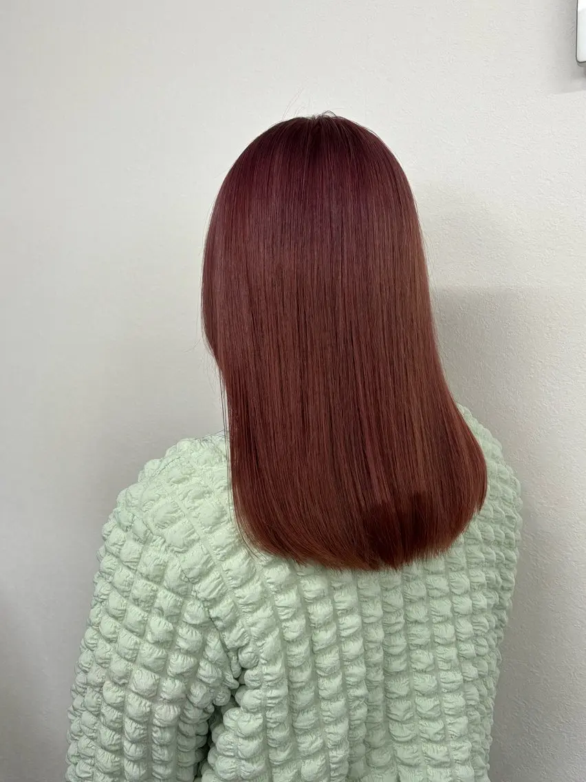 セミロング ヘアカラー 小嶋 咲輝のヘアスタイル