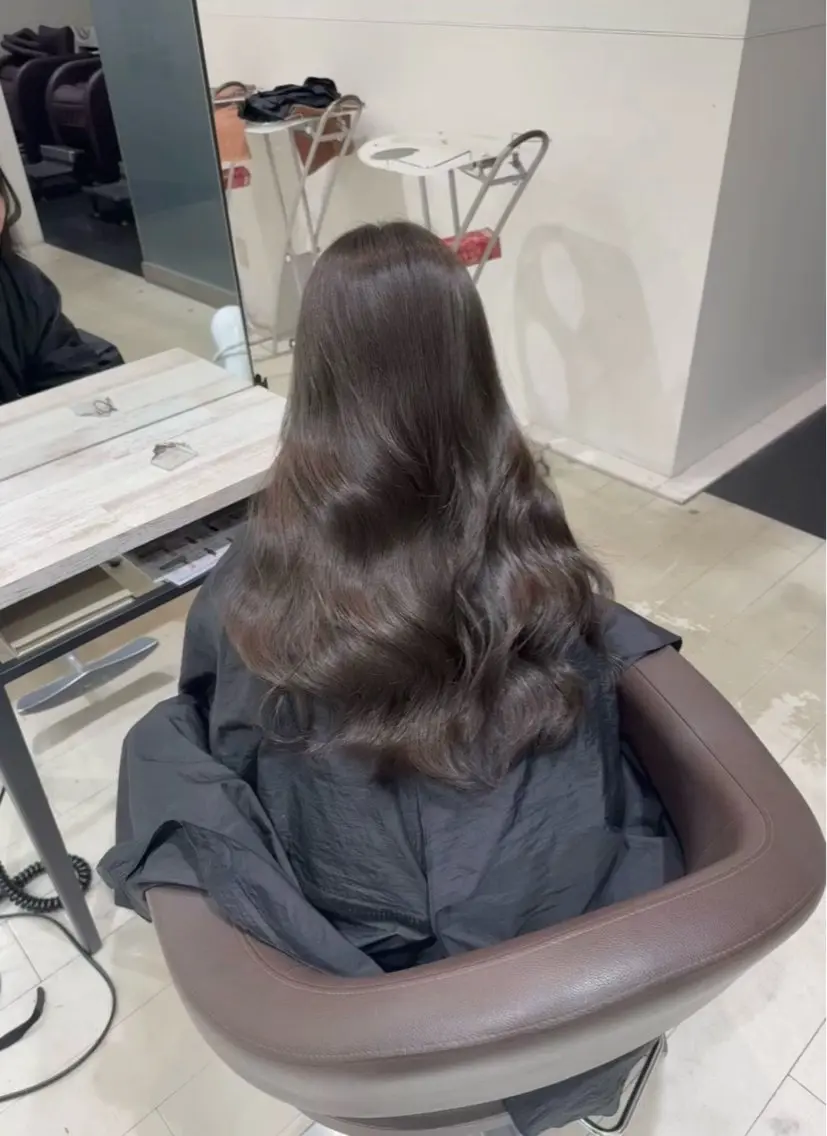 ロング カット ヘアカラー トリートメント 艶カラー /顔周り◎ 小川泰輝🫧のヘアスタイル