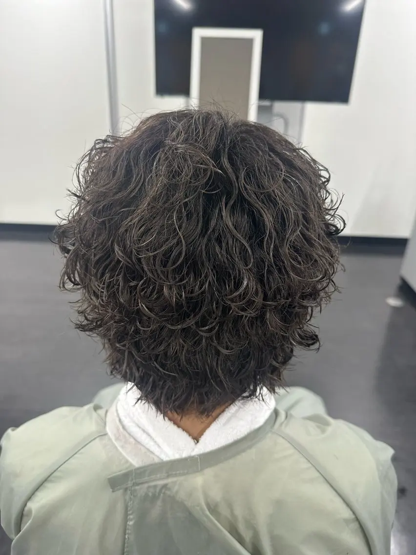 パーマ メンズ ICONIQ梅森台/ まこ‎𖤐 ̖́-‬のヘアスタイル