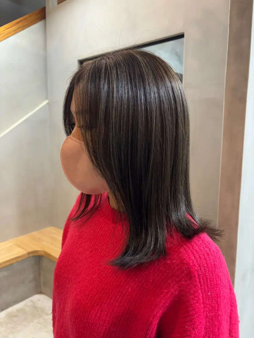 ミディアム カラー ハイライトカラー ハイライト 小西 萌々香のヘアスタイル