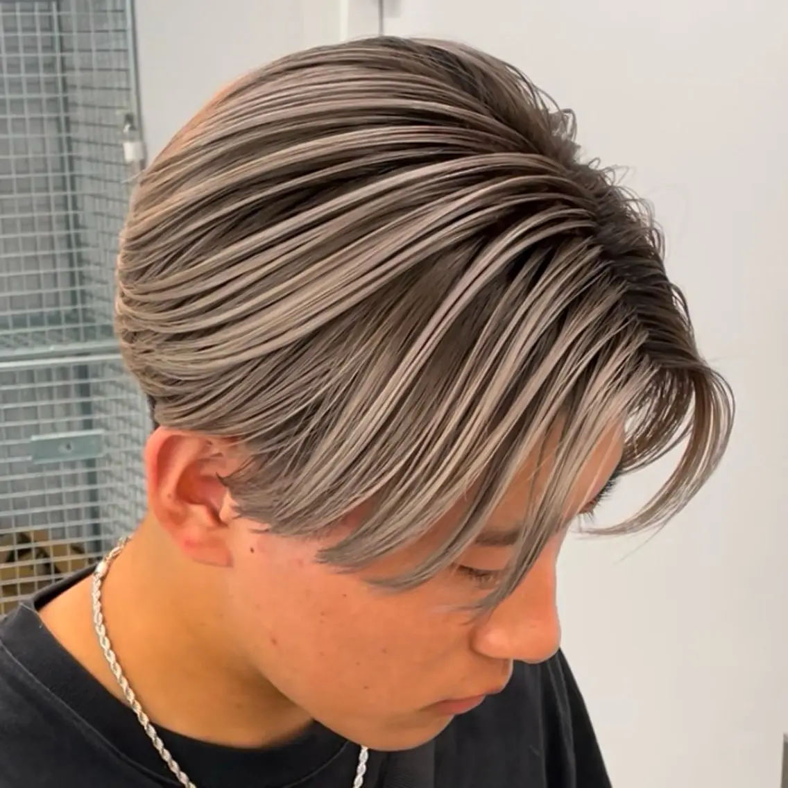 ミディアム カラー パーマ ヘアアレンジ メンズ メンズバレイヤージュ 🌫ハイライトのヘアスタイル