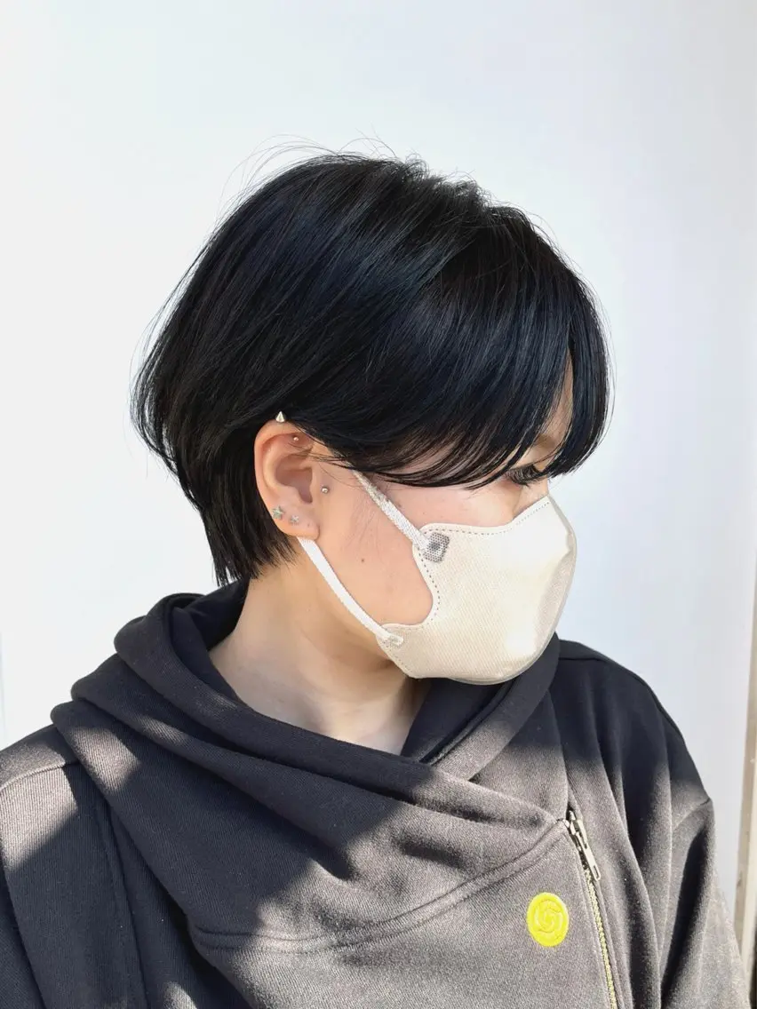 ショート ショートヘア カット トリートメント issy/ハイライト ハイトーン／レイヤーのヘアスタイル