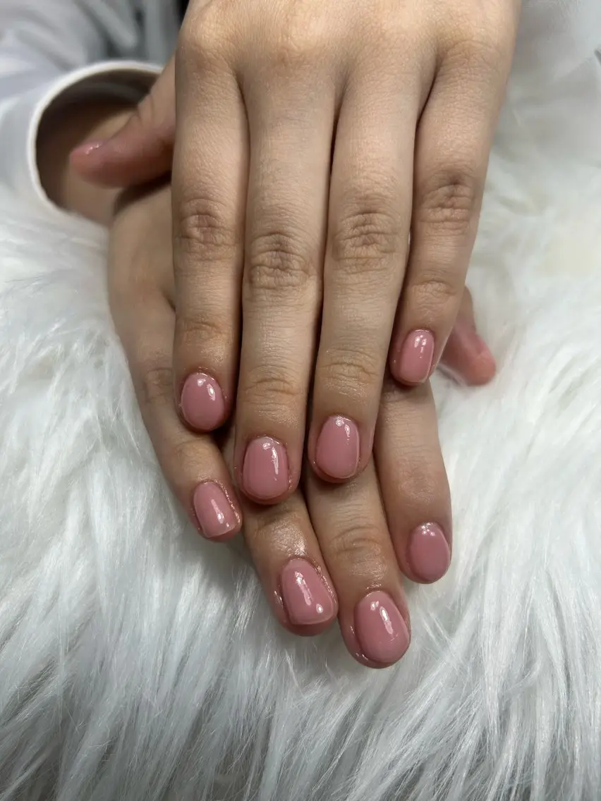 ショート ハンドネイル 古賀 はるみのネイルデザイン