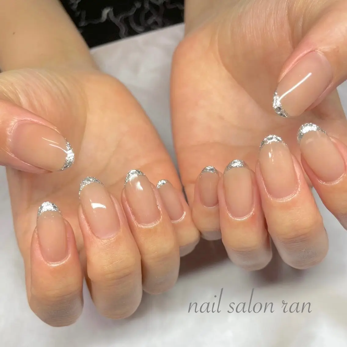 ネイル フレンチネイル キラキラネイル ラメ(グリッター) シルバー シンプルネイル ハンドネイル ハンドケア nailsalon ranのネイルデザイン