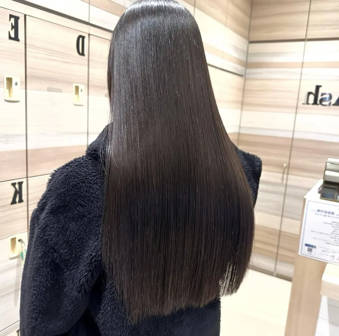 【再来】レディースカット+縮毛矯正の写真