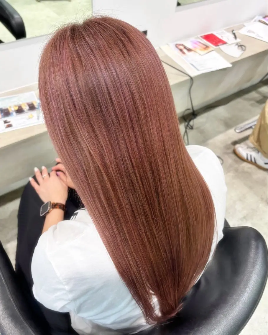 ロング カラー ベージュカラー ブリーチ ハイライトカラー ハイライト トリートメント 📍川崎/ スズカのヘアスタイル