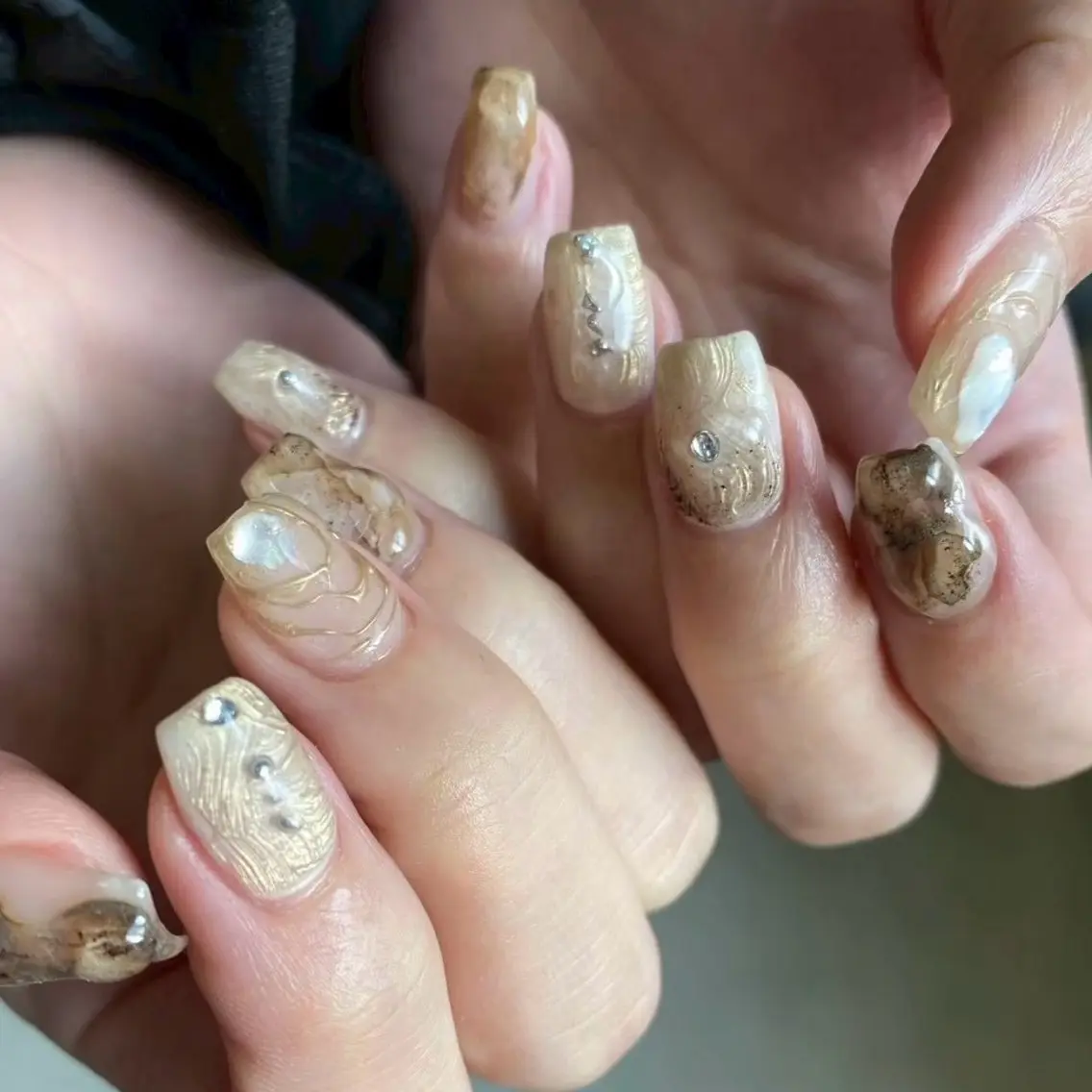 ネイル 成人式 フラッシュネイル フレンチネイル ジェルネイル 卒業式 ハンドネイル 草加ニュアンスネイル 🌚hersのネイルデザイン