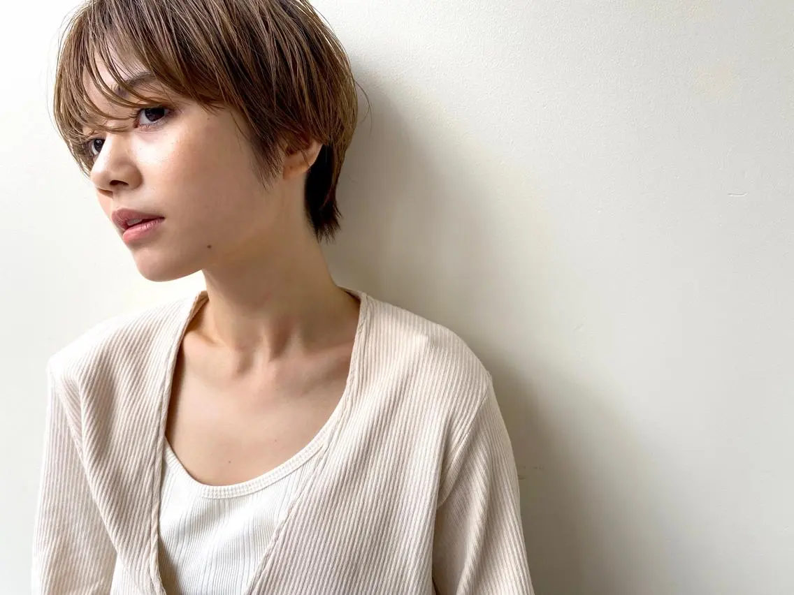 ショート カラー レイヤー/似合わせ TAKUYAのヘアスタイル