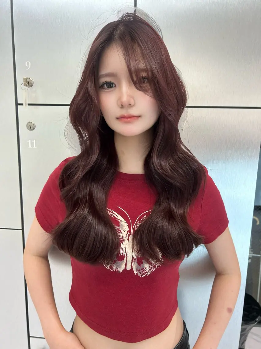 ロング カラー ブリーチ ブラウンカラー カシス ブリーチなしカラー 韓国風ヘア ヘアカラー 【 ViVIE 】 トモ／韓国ヘアのヘアスタイル