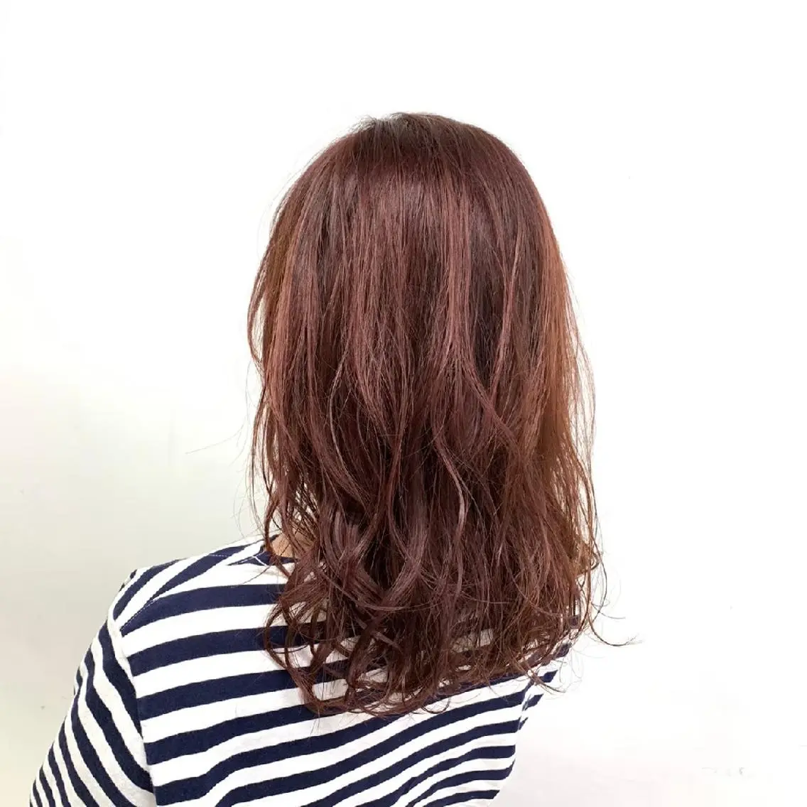 セミロング カラー 🤍💕ブリーチカラ ーAyaka💕🤍のヘアスタイル