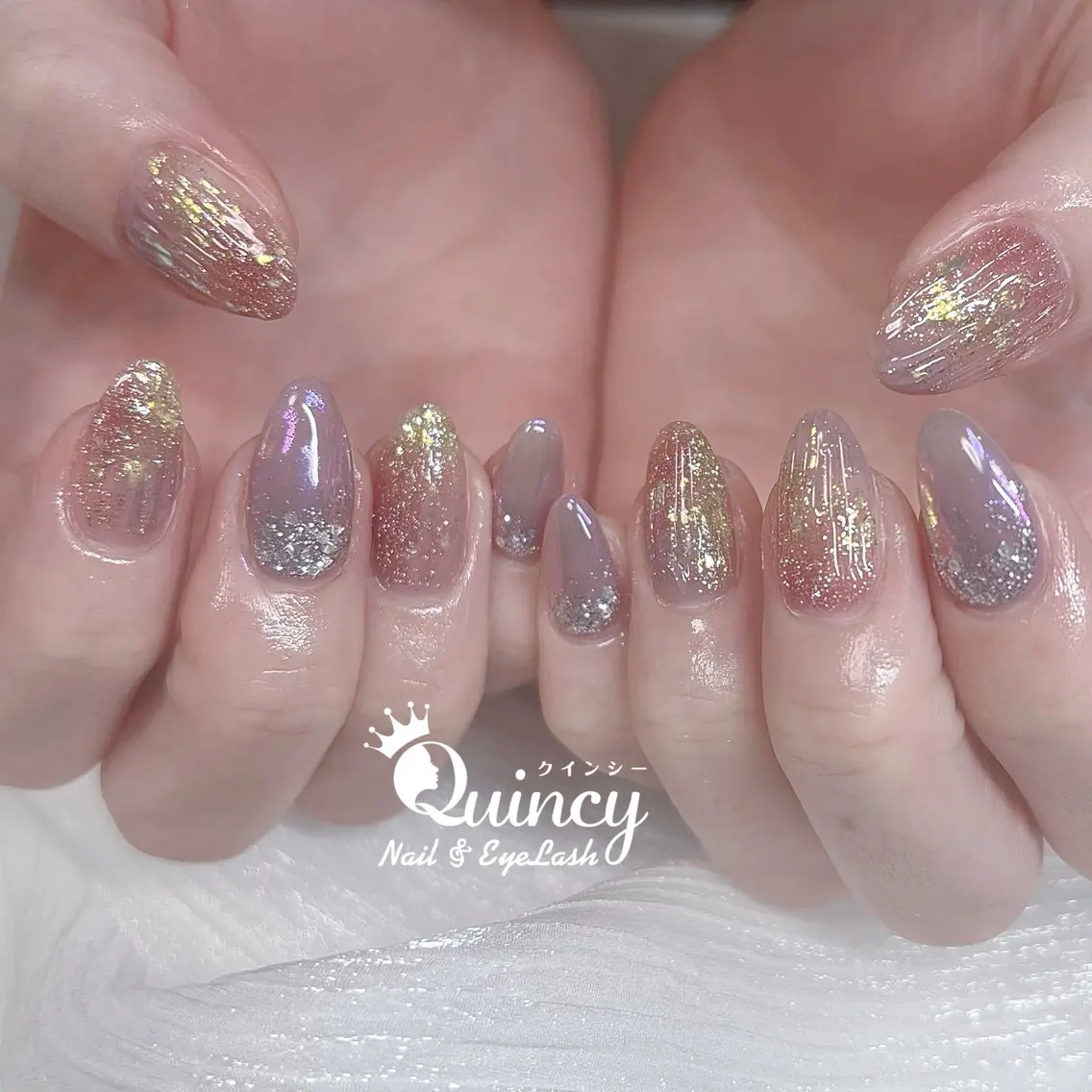 ミディアム ハンドネイル Quincy ネイル&アイラッシュのマツエク・マツパデザイン