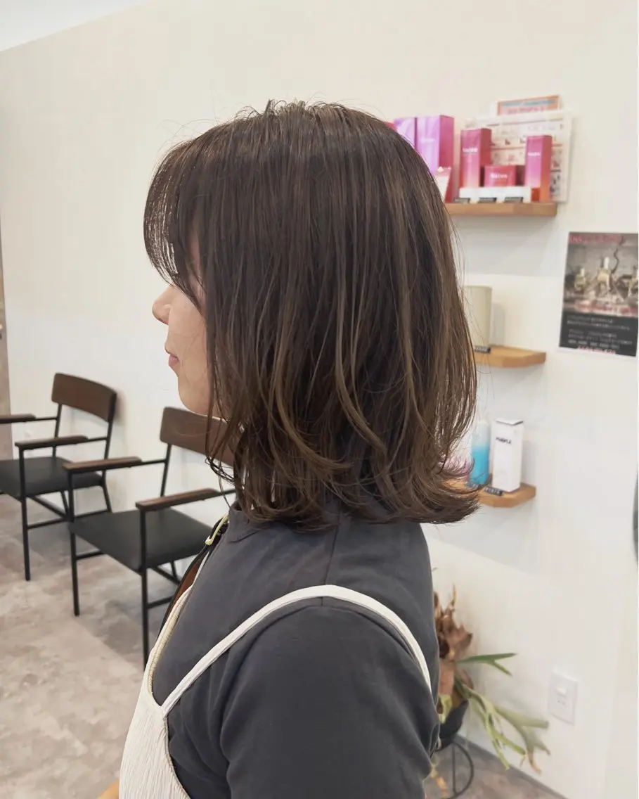 ミディアム カラー ミディアムレイヤー レイヤーカット カット ヘアカラー トリートメント ✨NOMAD印西✨ 黒川勇輝のヘアスタイル
