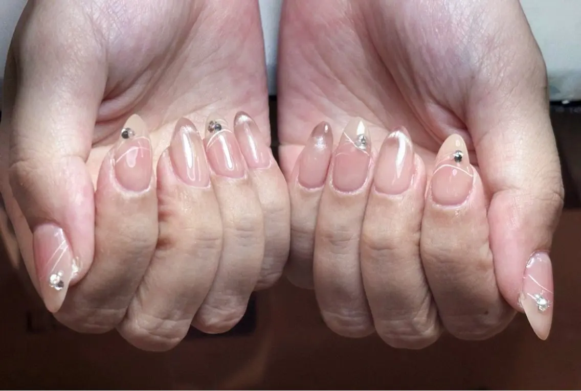 ネイル アートネイル オーロラネイル チークネイル 長さ出し フレンチネイル ハンドネイル Yumi Nail Seiのネイルデザイン