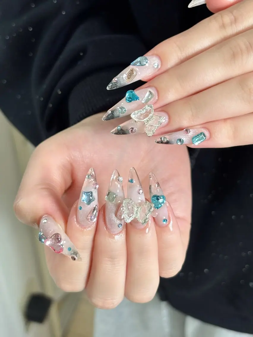 ネイル ジェルネイル キラキラネイル ロングネイル マグネットネイル 持ち込み ハンドネイル Sully Nail Labのネイルデザイン