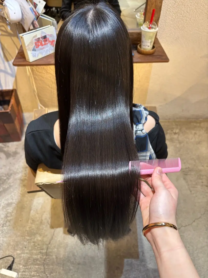 〈透明感イルミナカラー🎀🫧〉イルミナカラー➕ホリスティックケアトリートメントの写真