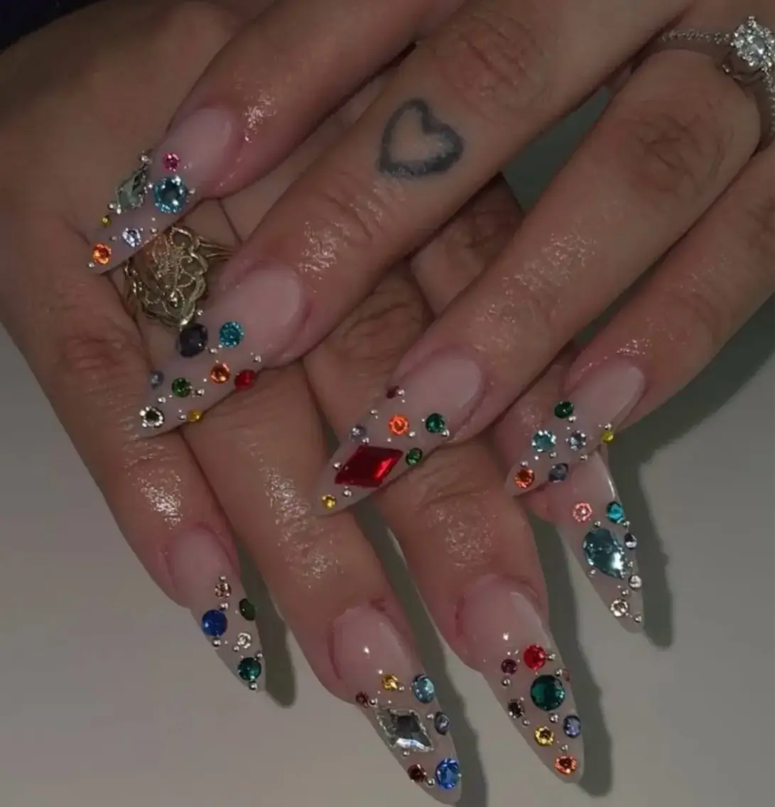 ネイル ハンドネイル NiJi Nailsのネイルデザイン