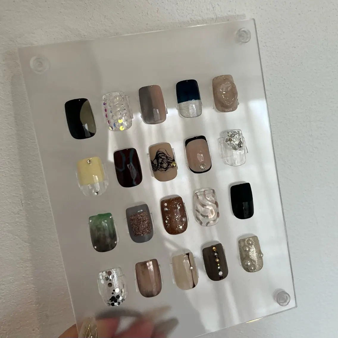 ネイル オーロラネイル マグネットネイル ミラーネイル シンプルネイル luster shihoのネイルデザイン
