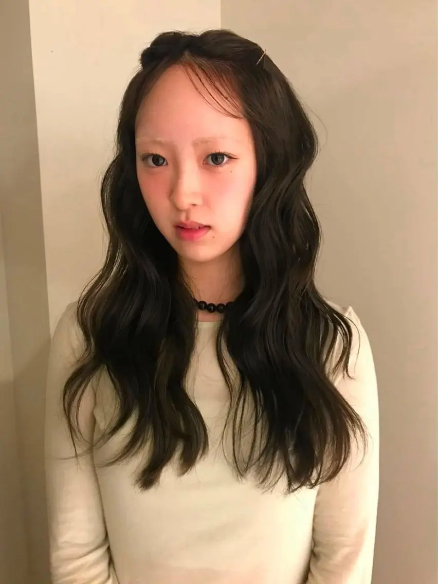 ロング ヘアアレンジ yuna/ yewのヘアスタイル