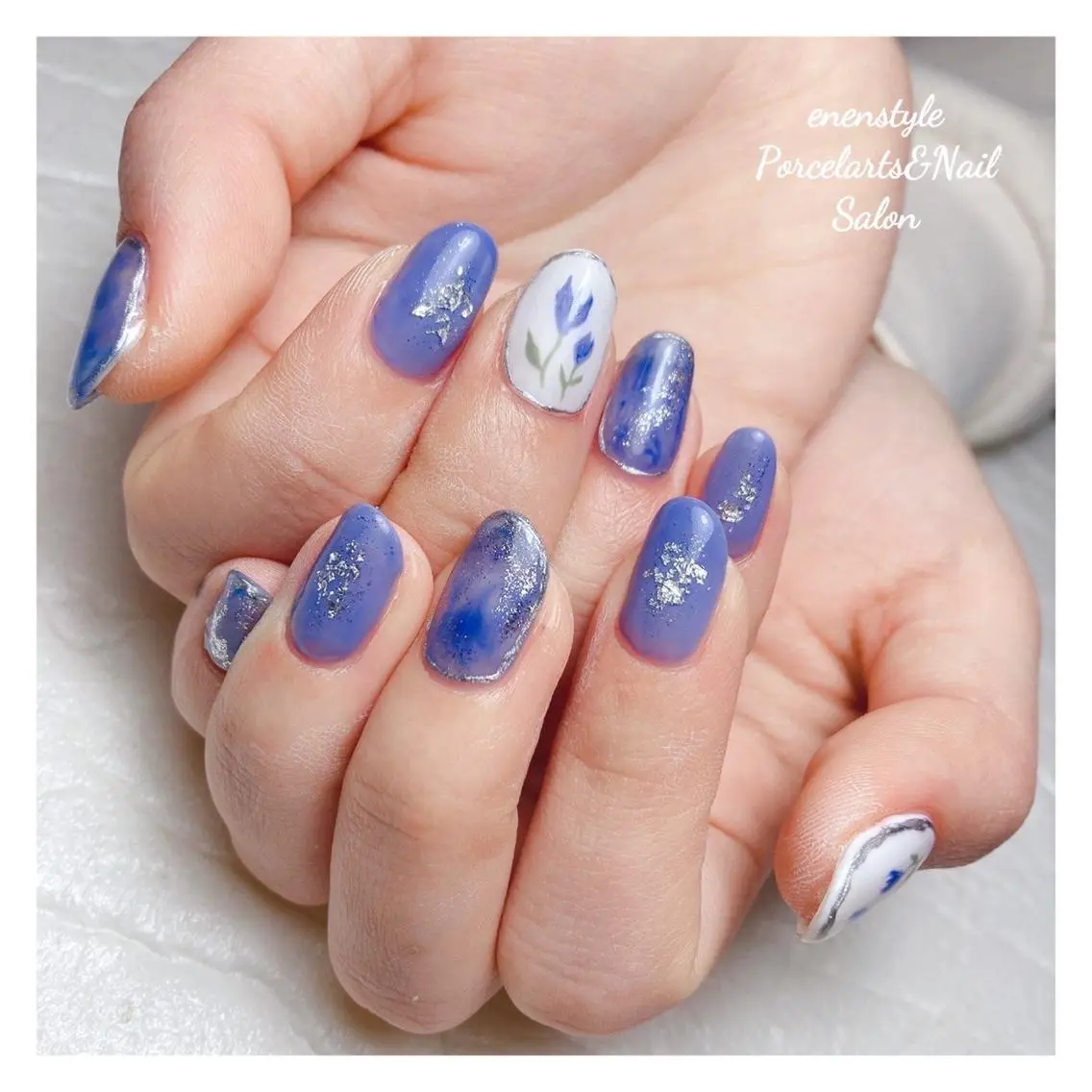 ミディアム 🐾enen style 🐾のネイルデザイン