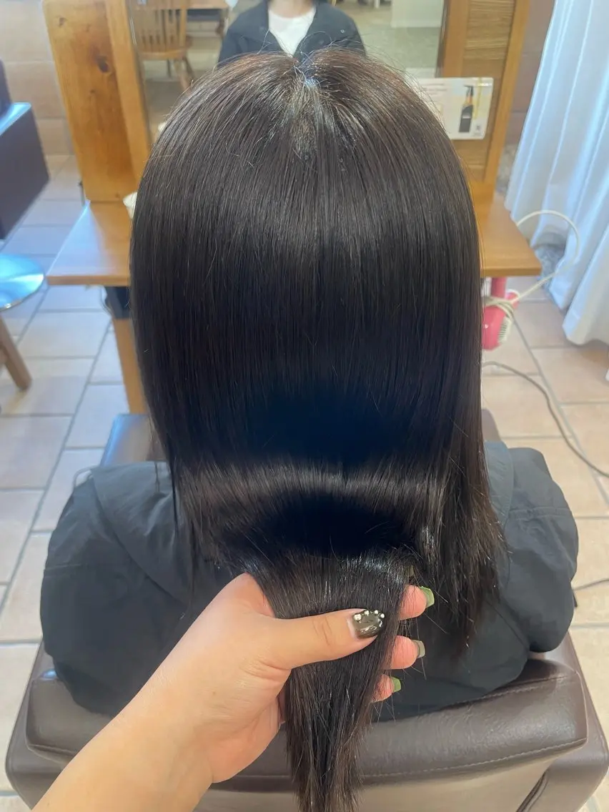 ミディアム カラー 顔周りレイヤー☆ スパ☆石上遥楓のヘアスタイル