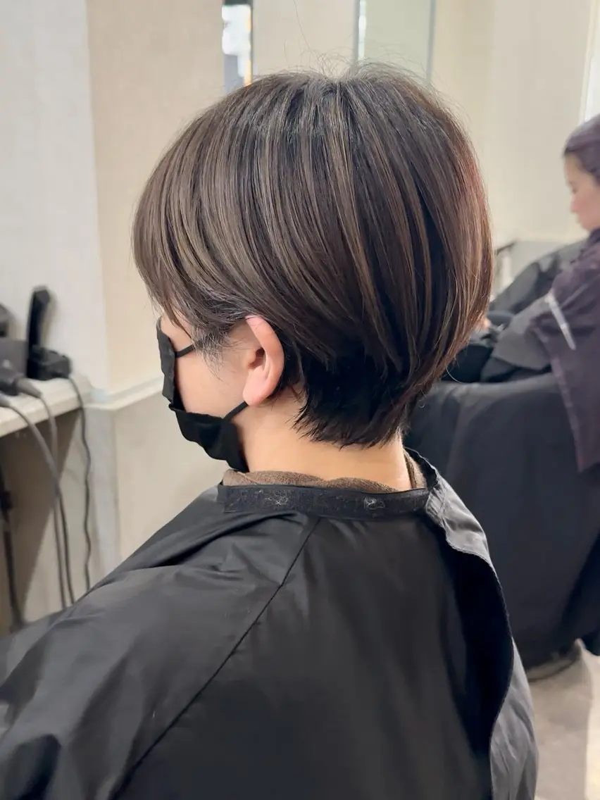ショート ハイライト カット ヘアカラー _WHITE本通店 喜多村天斗のヘアスタイル