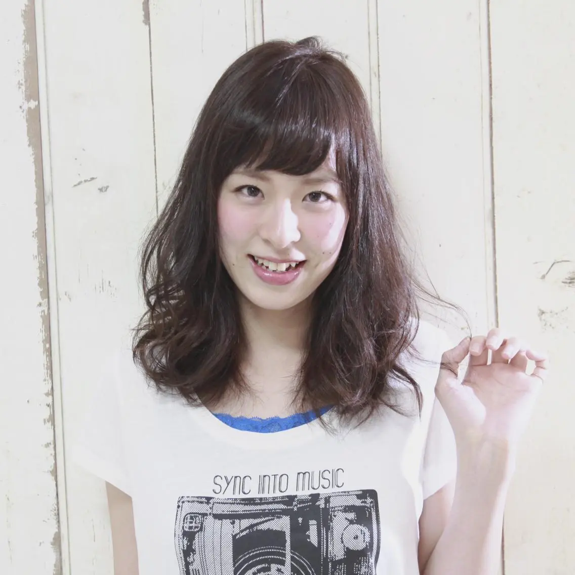 ミディアム TAKU 小顔カット 大人女性💇専門のヘアスタイル