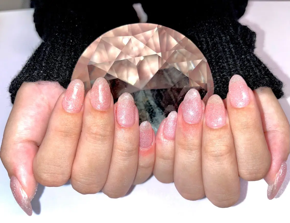 ネイル キラキラネイル ラメ(グリッター) オフィスネイル ワンカラーネイル シンプルネイル ハンドネイル プライベートサロン N's Nailのネイルデザイン