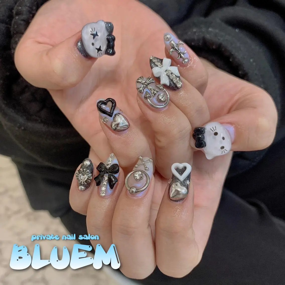 ネイル ハンドネイル BLUEM なな🐶のネイルデザイン