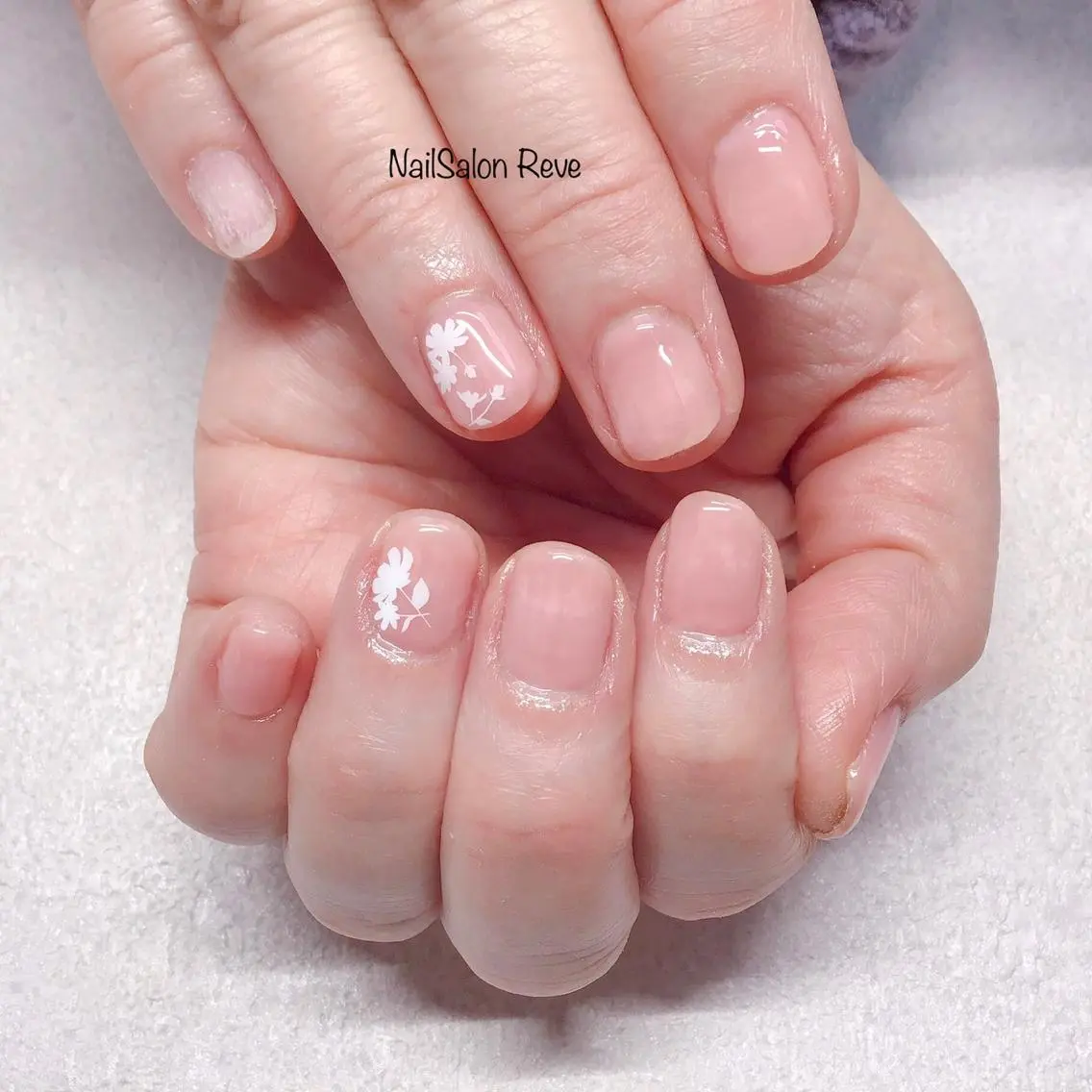 ネイル フラワーネイル ワンカラーネイル フットネイル NailSalon Reveのネイルデザイン