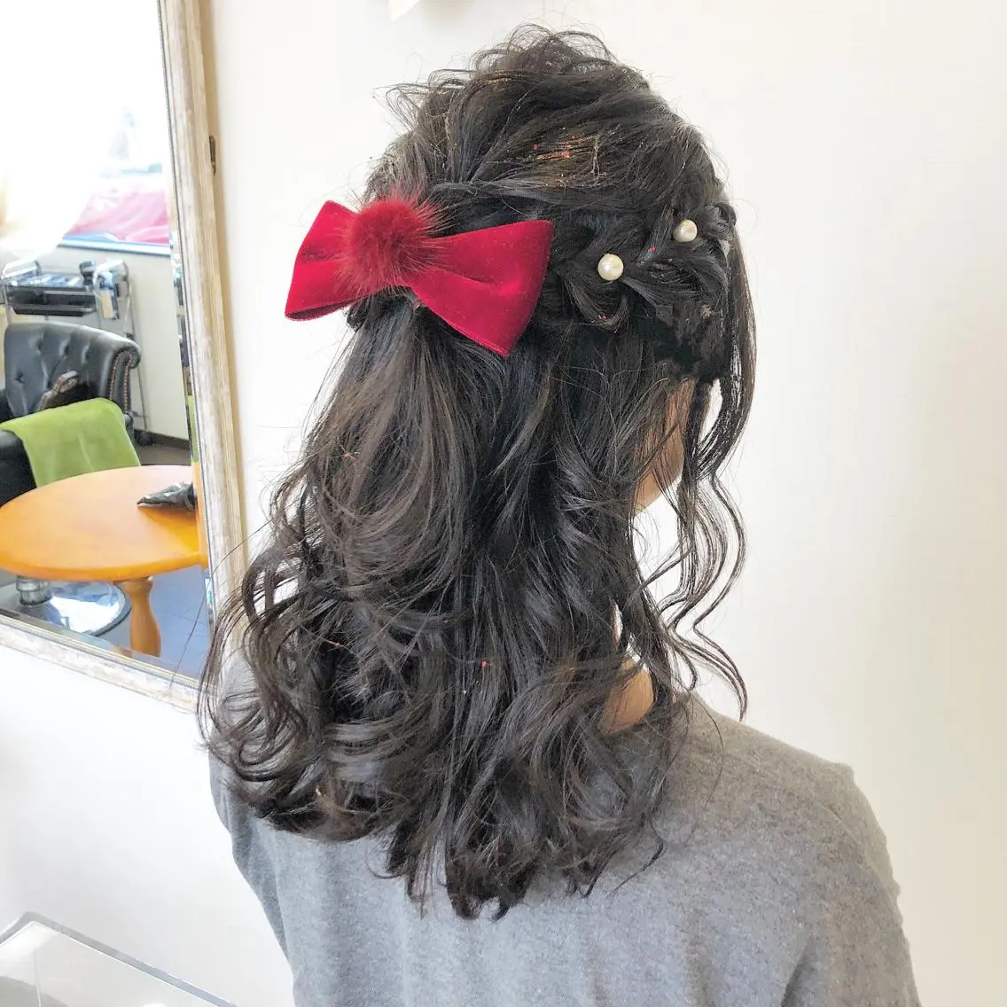 セミロング ヘアアレンジ ilo レイナのヘアスタイル