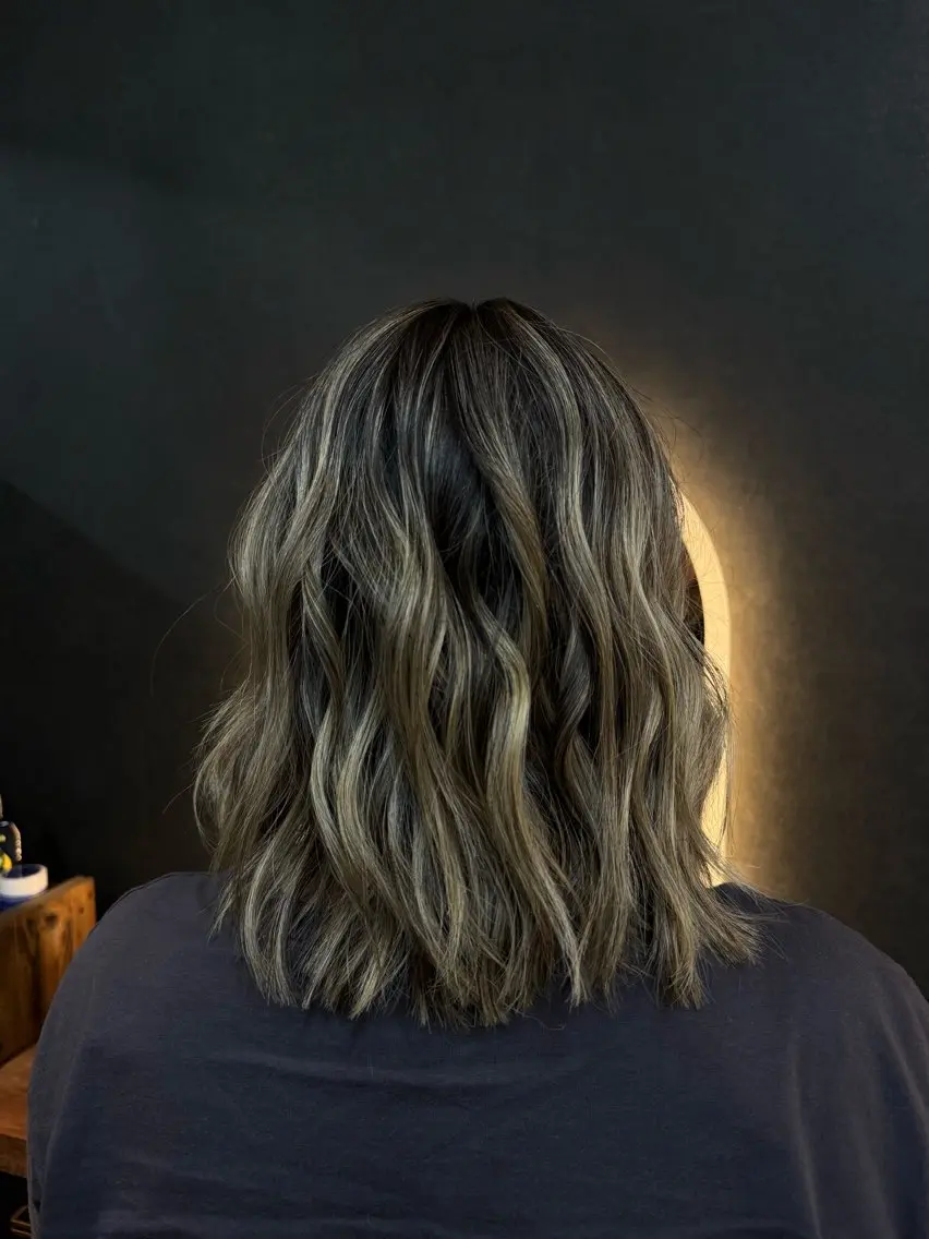 ヘアカラー ロドリゲス ビレルのヘアスタイル