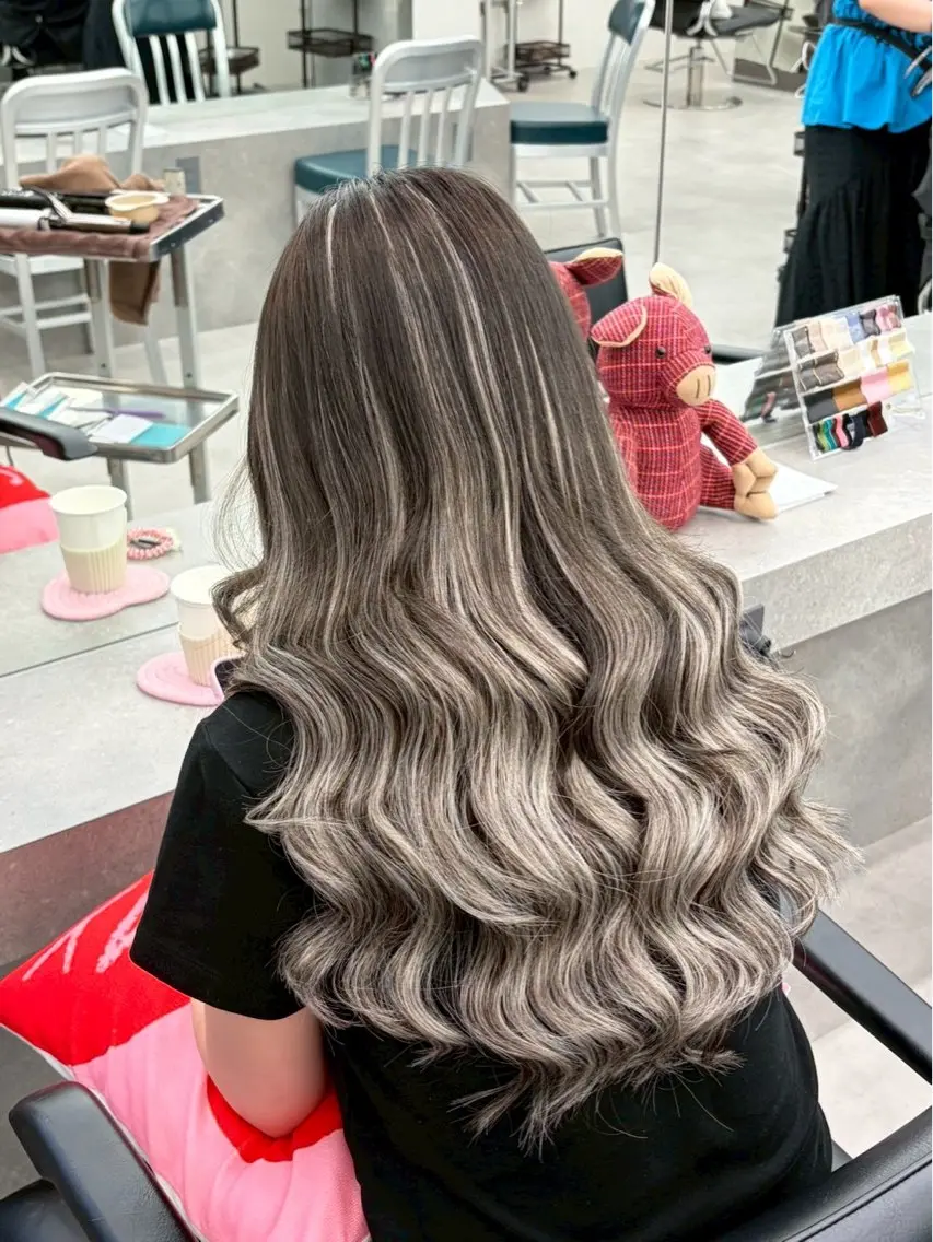 ミディアム エクステ 横浜　エクステ🎀 カラー／ルナのヘアスタイル