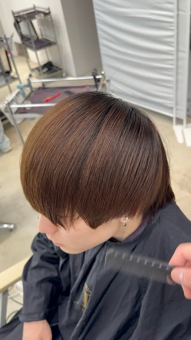 メンズ カット 縮毛矯正 メンズ毛流れパーマ ブリーチSHIONのヘアスタイル