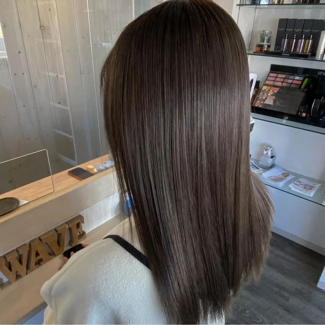ミディアム 二宮 清峰のヘアスタイル