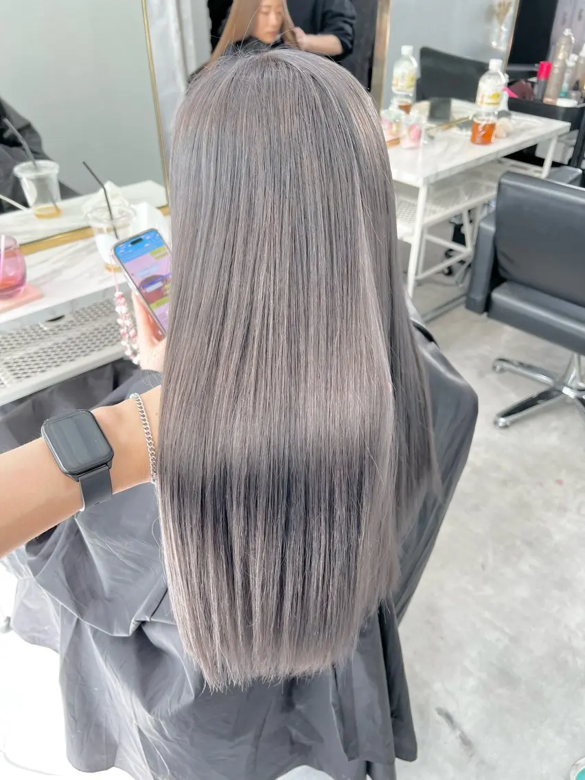 ロング カラー カット ヘアカラー トリートメント ヘアセット 🫧艶ダブルカラー ブリーチ🫧トモヤのヘアスタイル