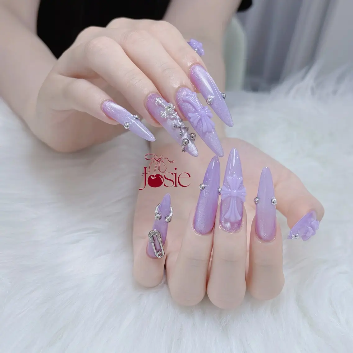 ネイル フレンチネイル ガーリー ガラスフレンチ 氷ネイル・うるうるネイル キラキラネイル ハンドネイル JOSIE nail studioのネイルデザイン