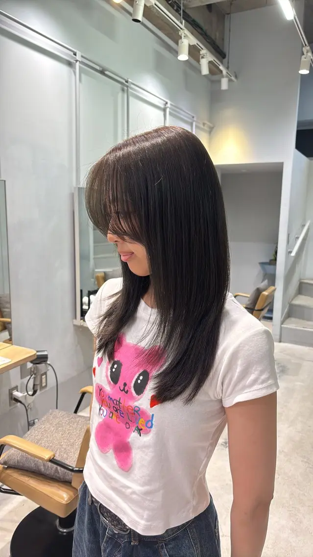 セミロング 油井 緋織のヘアスタイル