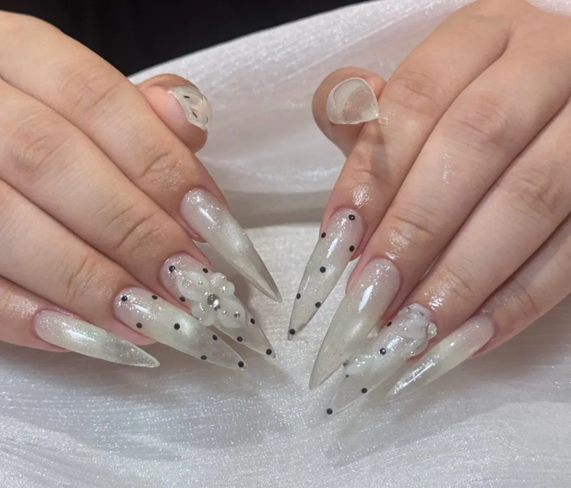 ネイル ハンドネイル Anmi Nail 新宿のネイルデザイン