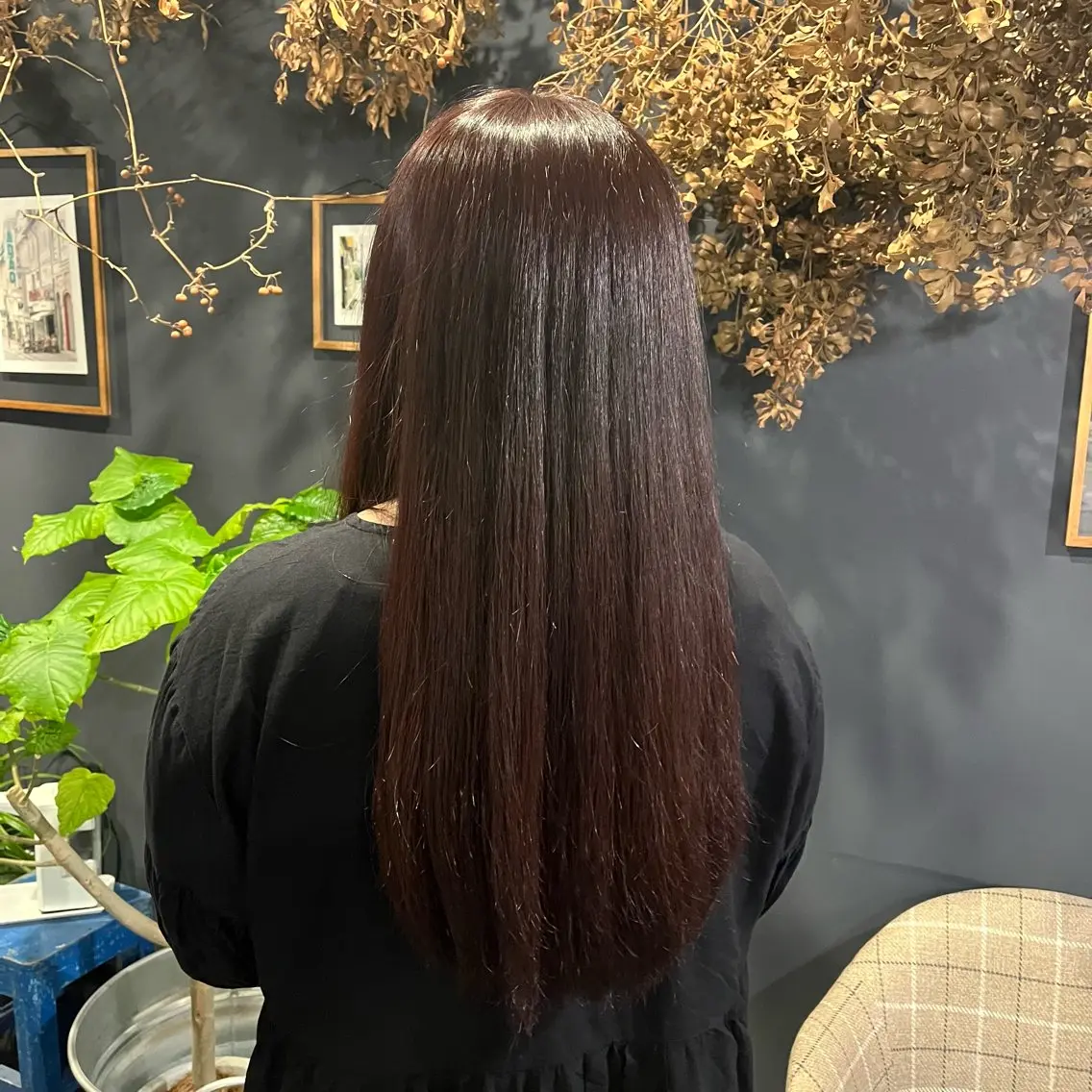 ロング カラー ピンクカラー 岸本 まほのヘアスタイル