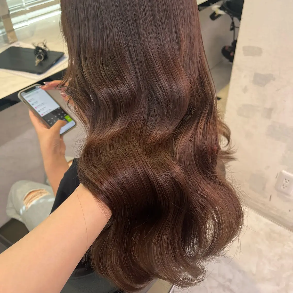 ロング カラー ラベンダー💜 グレージュ🩶のヘアスタイル