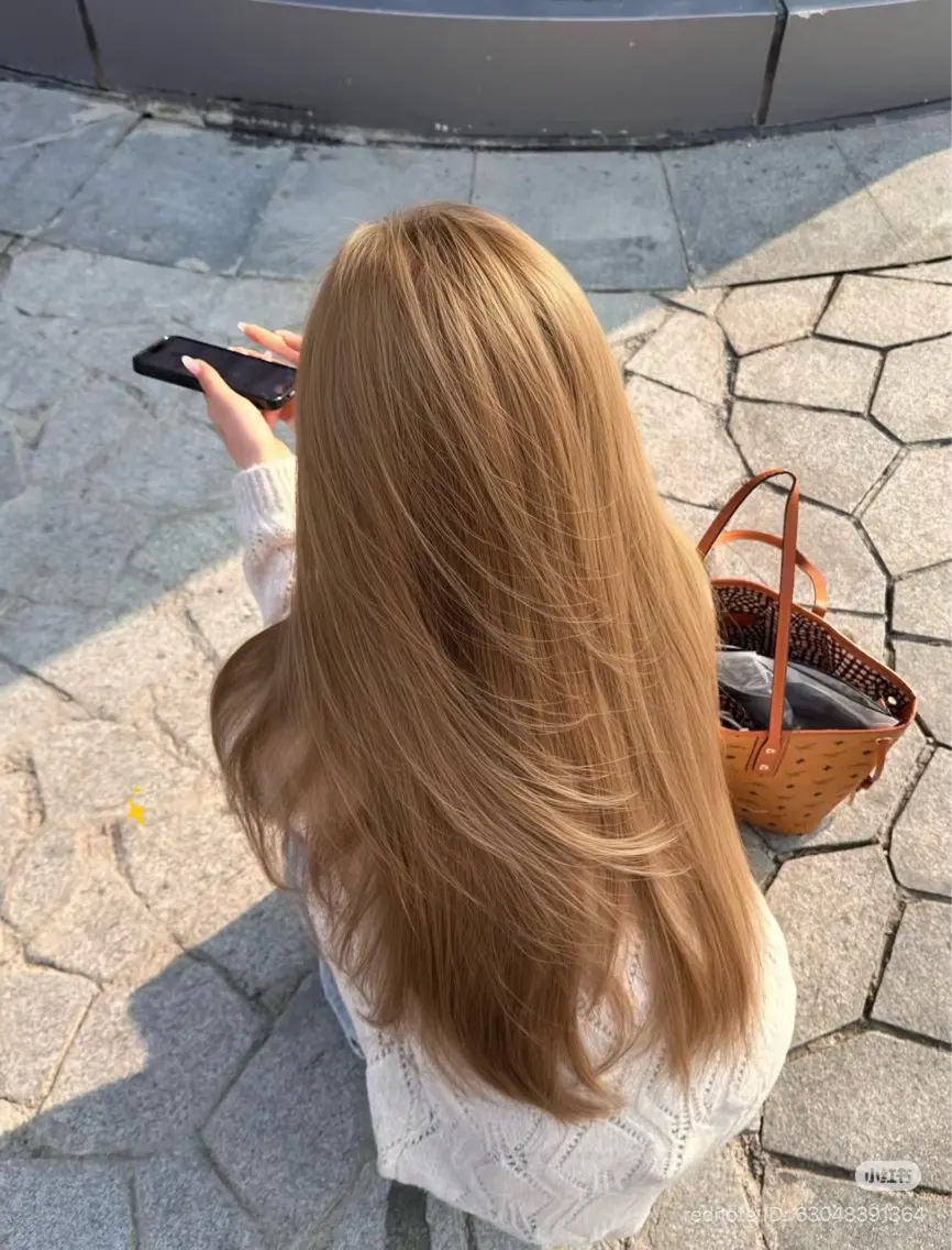 セミロング ヘアカラー 高原 爽箕のヘアスタイル