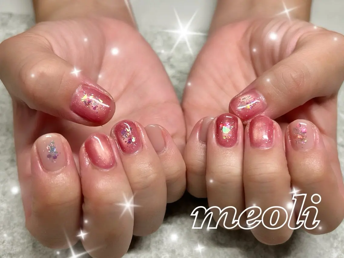 ネイル ホログラムネイル キラキラネイル ラメ(グリッター) マグネットネイル ピンク ハンドネイル nail salon meoli　アヤのネイルデザイン