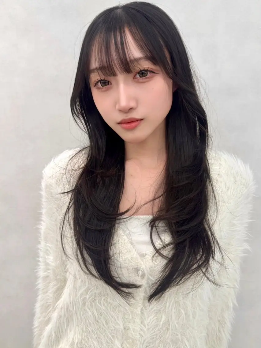 セミロング くびれヘア 学生 韓国風ヘア くびれレイヤー レイヤーカット 🇰🇷韓国ヘア★ 副店長.쿠리타⭐︎のヘアスタイル