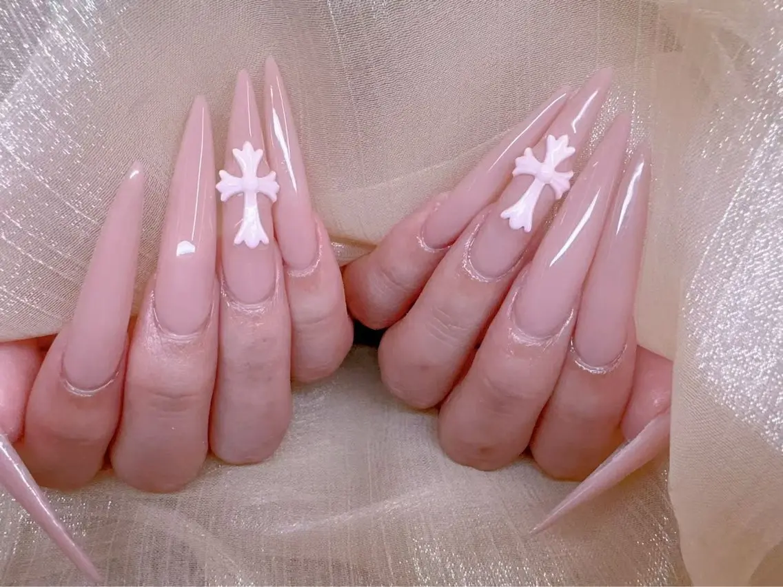 ネイル UMI ネイルサロン新宿🎀のネイルデザイン