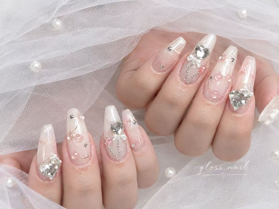 ネイル ハンドネイル シノ🍧 gloss nailのネイルデザイン