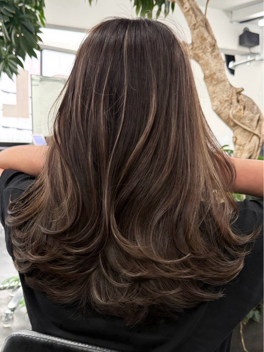 ロング カラー ヘアアレンジ ヘアカラー トリートメント 🫧透明感カラー/ Wカラー🫧namiのヘアスタイル