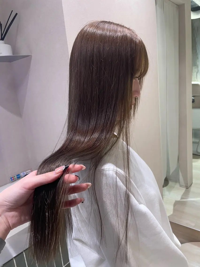 カラー 透明感カラー カット ヘアカラー トリートメント emusalon Rinaのヘアスタイル