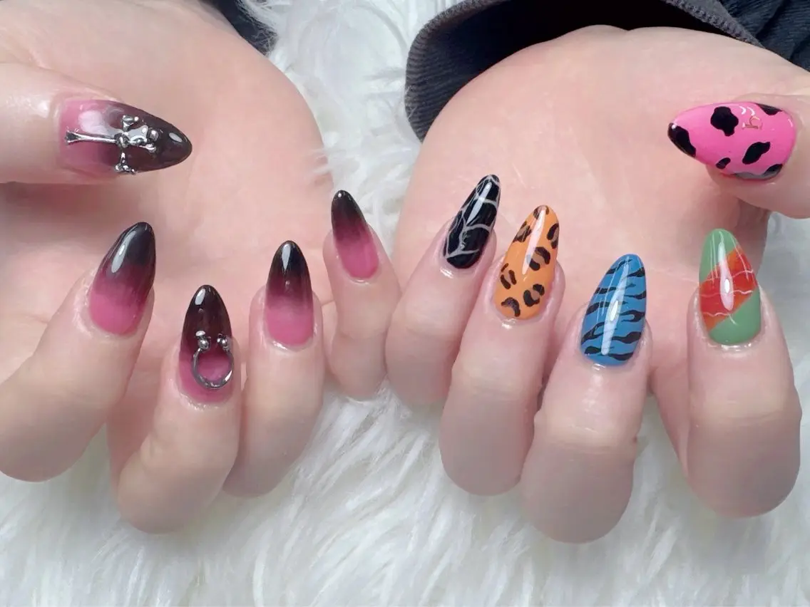 ネイル ブルー フットネイル フレンチネイル 韓国ネイル マグネットネイル ハンドネイル Hara Nail 【持ち込みOK】のネイルデザイン